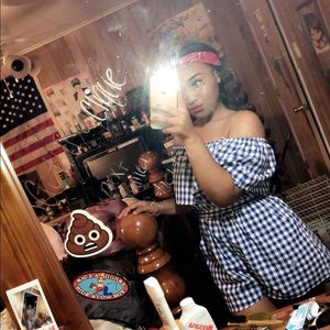 Meet your Posher, Tye